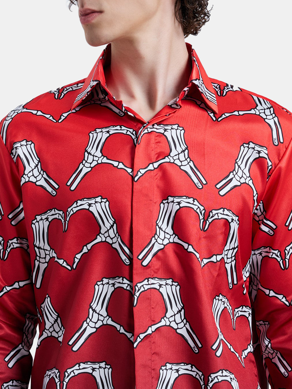 ALLOVER SKEL HEARTS SHIRT